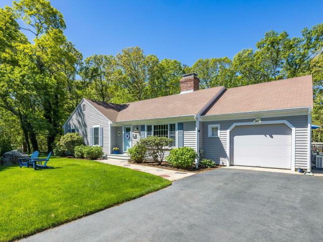 House for sale in Dennis