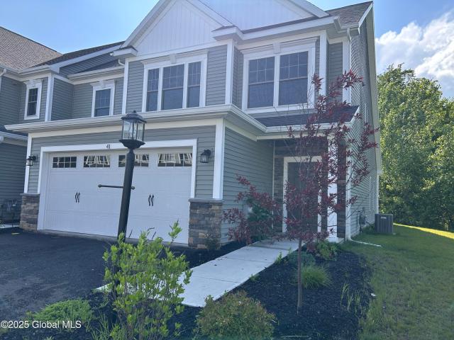 Townhouse for sale in Latham