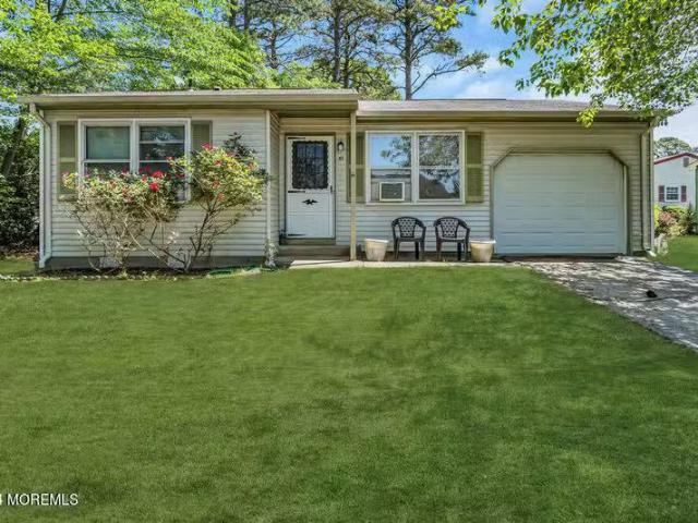 House for sale in Toms River