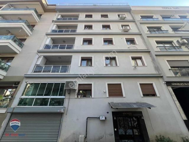 Örnekköy Mahallesi, Karşıyaka içerisinde satılık mülk