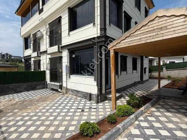 Sariçam, Adana içerisinde satılık Villa