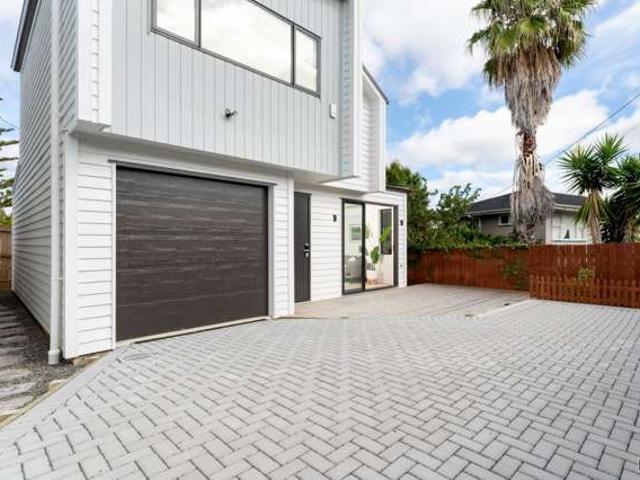 House for sale in Whangaparaoa