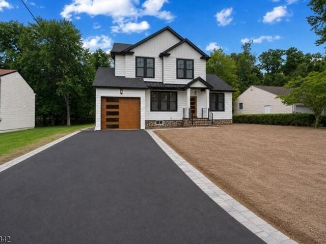 House for sale in Cedar Knolls, New Jersey