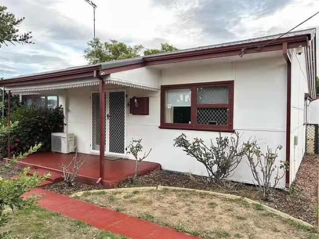 House for rent in Dudley Park