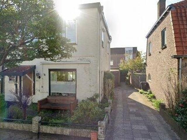 Appartement te huur in Johannes Geradtswegbuurt, Noord Holland
