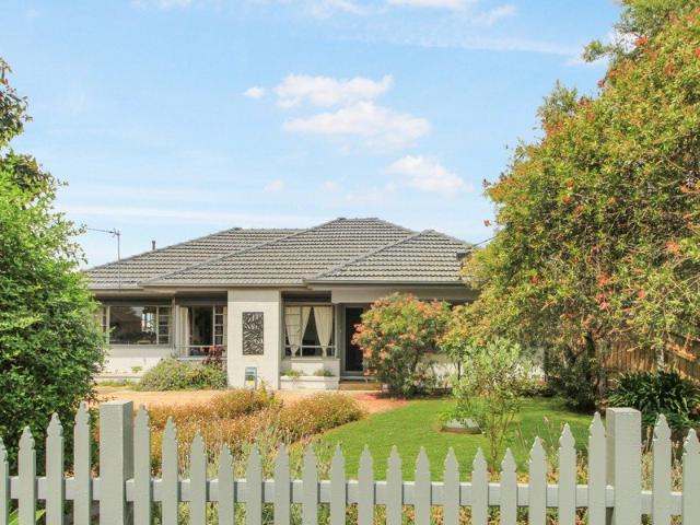 House for rent in East Bairnsdale, Shire of East Gippsland