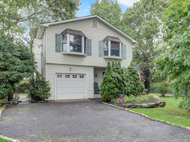 House for sale in Centereach, New York