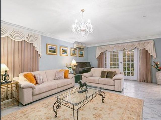House for rent in Fig Tree Pocket, Greater Brisbane
