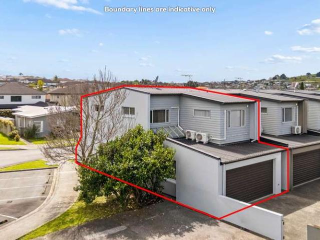 Townhouse for sale in Flat Bush, Howick