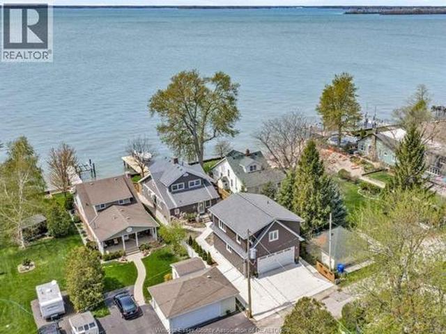 House for sale in Amherstburg, Ontario