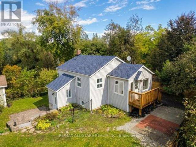 House for sale in Uxbridge, Golden Horseshoe