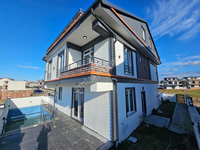 Kocaali içerisinde satılık Villa