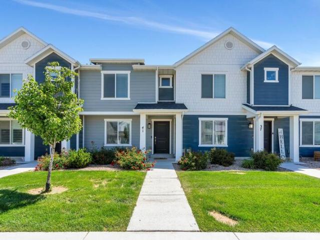 Townhouse for sale in Saratoga Springs