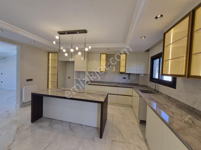Sariçam, Adana içerisinde satılık Villa