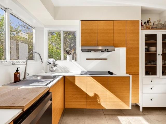 House for sale in Miami, Miami-Dade County