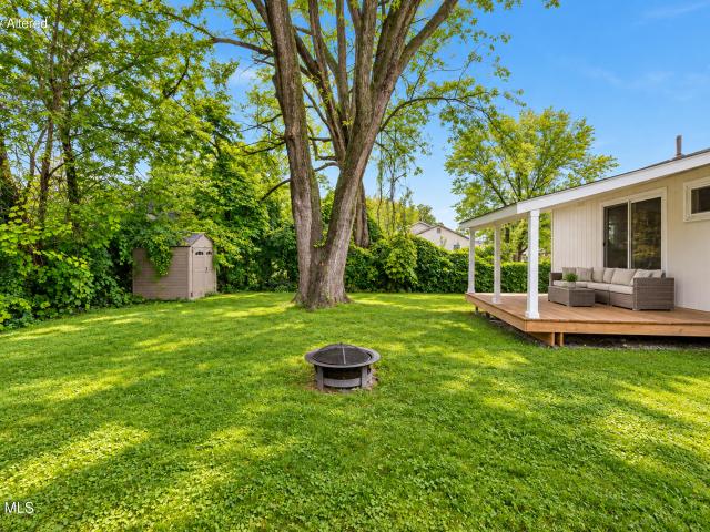 House for sale in Hampton Manor, Town of East Greenbush