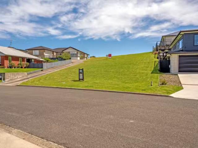 House for sale in Coastlands, Bay Of Plenty