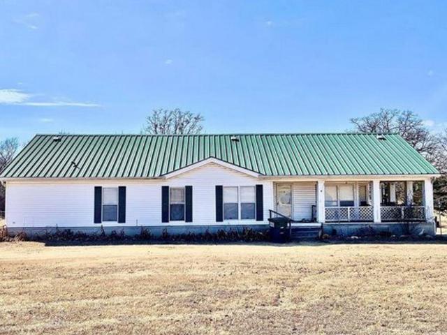 House for sale in Carter, Oklahoma