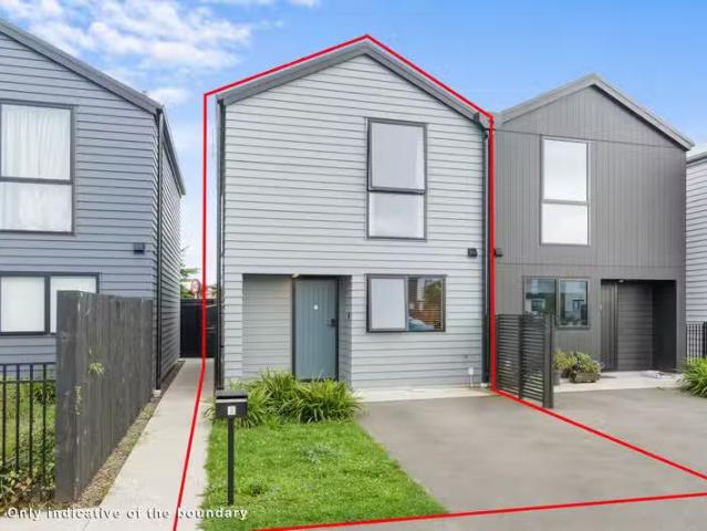 House for sale in Chaslands, Canterbury