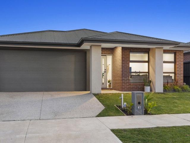 Apartment for rent in Watermark, Geelong