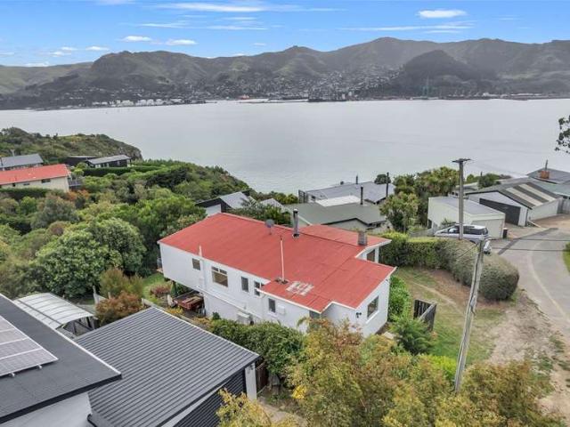 House for sale in Little Akaloa, Canterbury