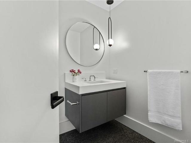 Condo for sale in Westport