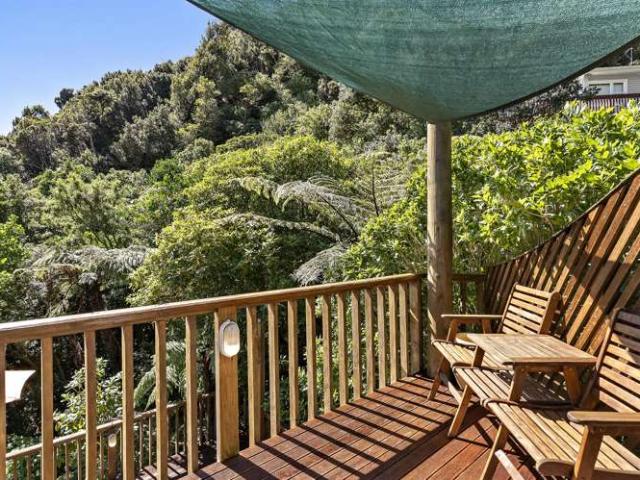 House for sale in Days Bay, Wellington