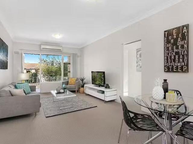 Apartment for rent in Toombul, Queensland