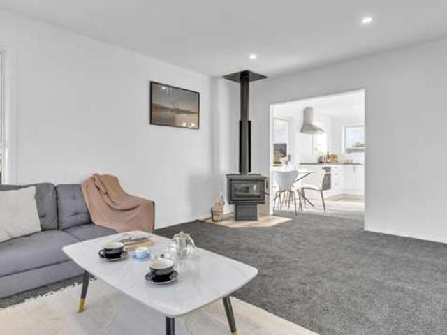 House for sale in Chaslands, Canterbury