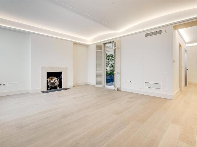 House for rent in Knightsbridge, Greater London