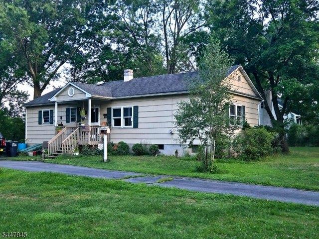 House for sale in Neshanic Station, New Jersey