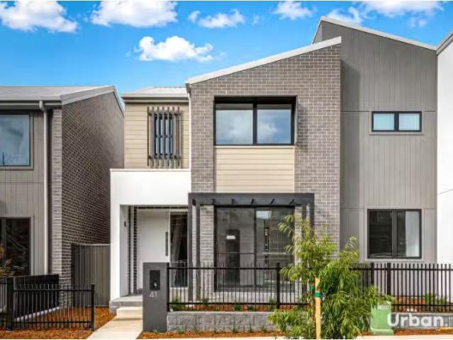 Condo for rent in Sydney, New South Wales
