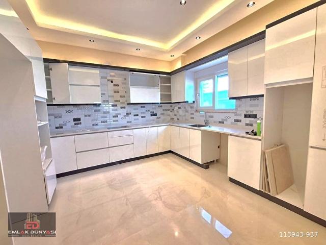 Yeniköy, Döşemealtı içerisinde satılık Villa