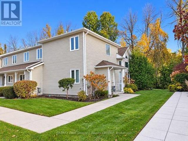 Townhouse for rent in Collingwood, Central Ontario