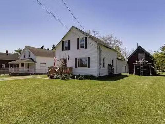 House for sale in Parrsboro, Nova Scotia