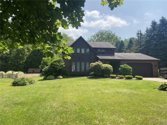 House for sale in Bowmansville, New York