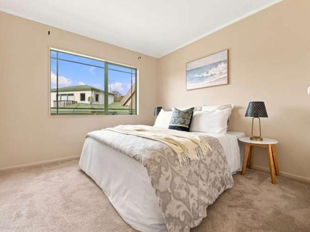 House for sale in Unsworth Heights, Upper Harbour