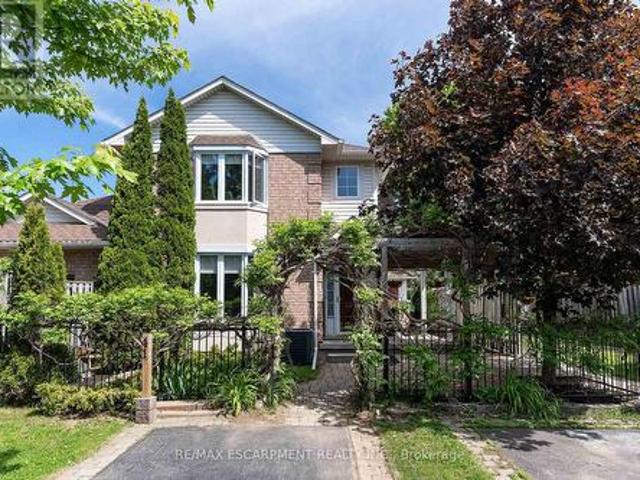 House for sale in Ancaster, Ontario