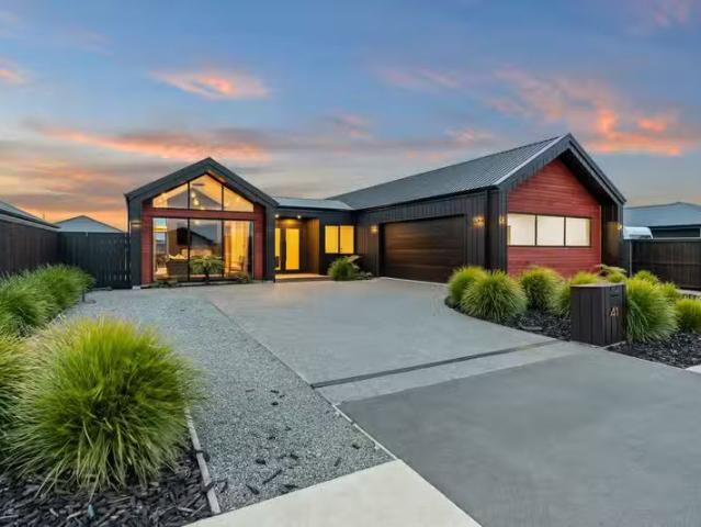 House for sale in Lincoln, Canterbury