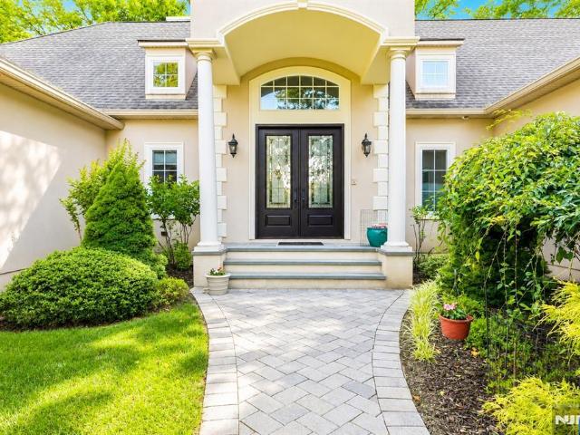 House for sale in Saddle River, New Jersey