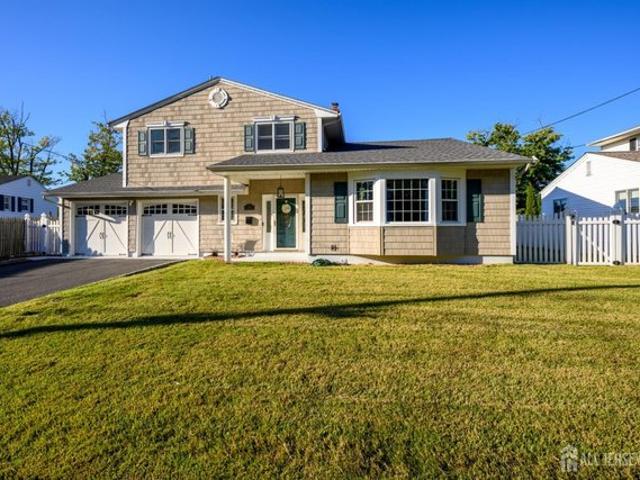 House for sale in Fords, Woodbridge Township