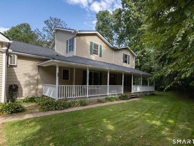 House for sale in Oxford, Connecticut