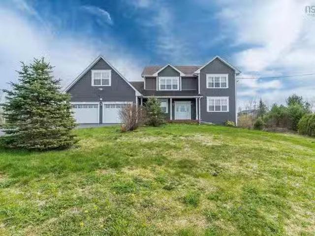 House for sale in Upper Tantallon, Nova Scotia