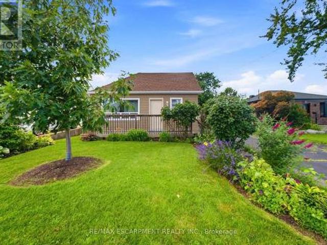 House for sale in Ancaster, Ontario