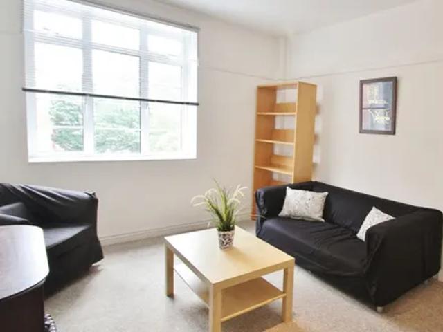 Apartment for rent in Brook Green, Greater London