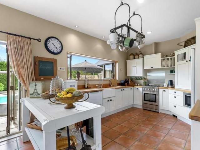 House for sale in Omokoroa, Bay Of Plenty