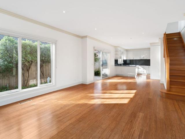 Townhouse for rent in Camerons Creek, Victoria