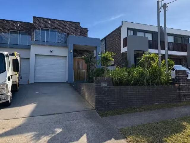 Condo for rent in Sydney, New South Wales
