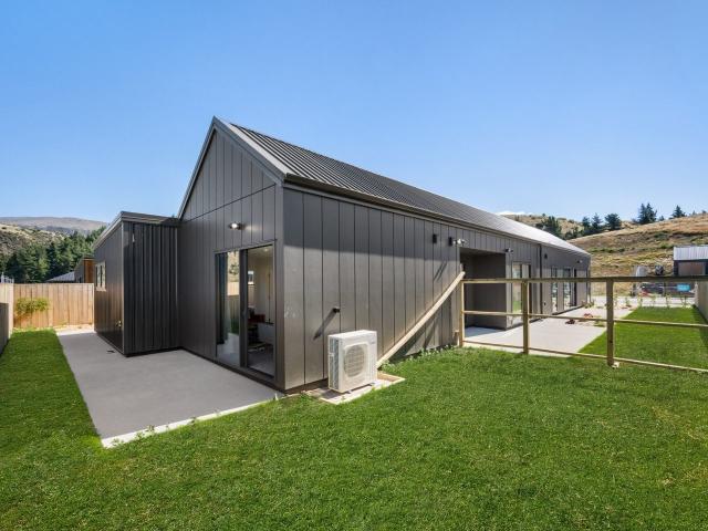 House for rent in Otakou