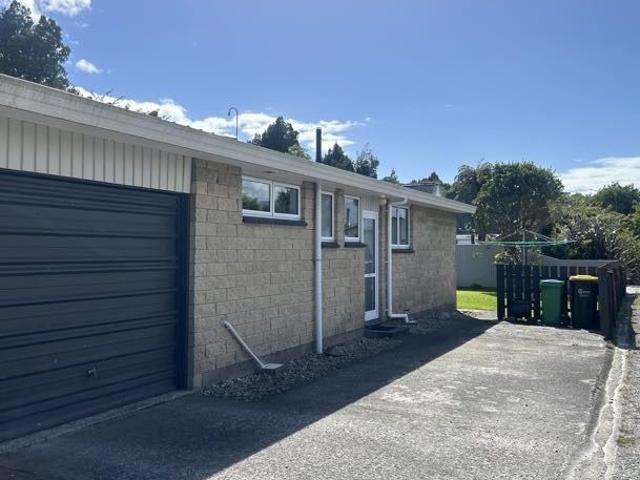House for rent in Fairdown, West Coast